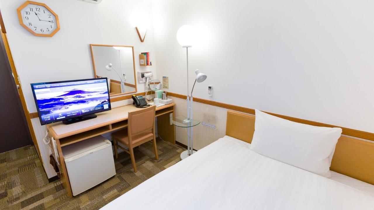 Toyoko Inn Kobe Sannomiya-Eki Higashi Exterior foto
