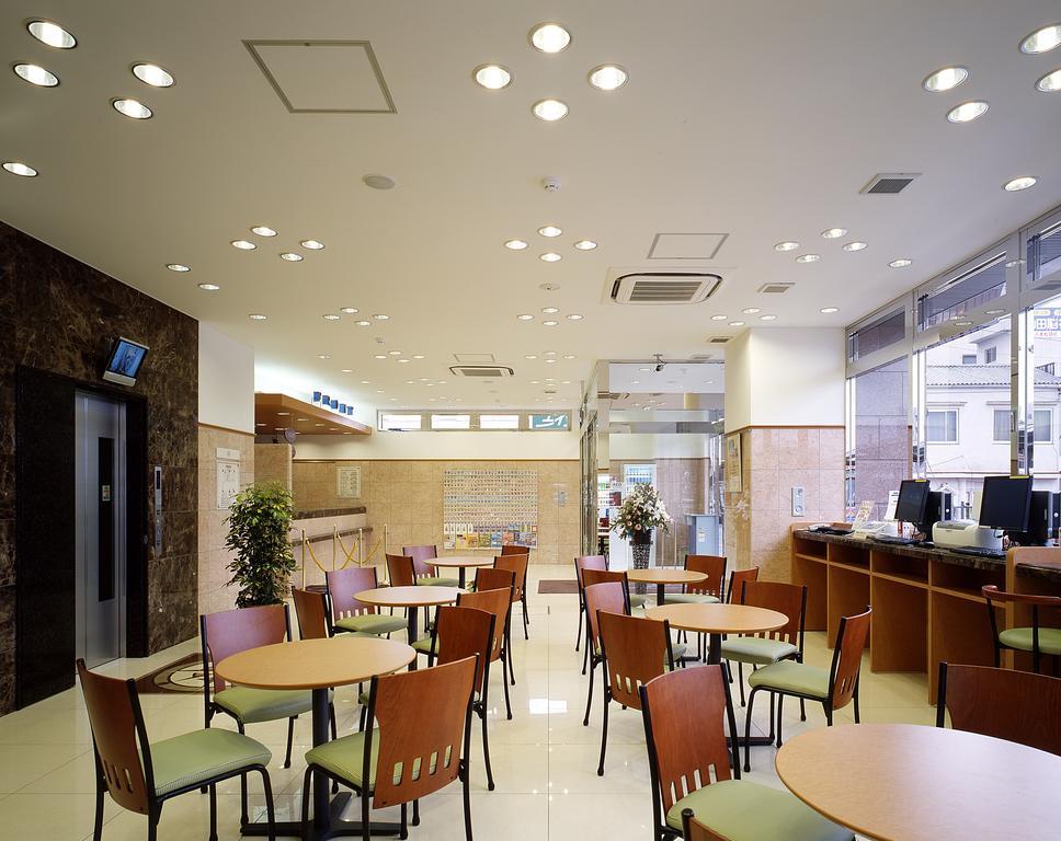 Toyoko Inn Kobe Sannomiya-Eki Higashi Exterior foto