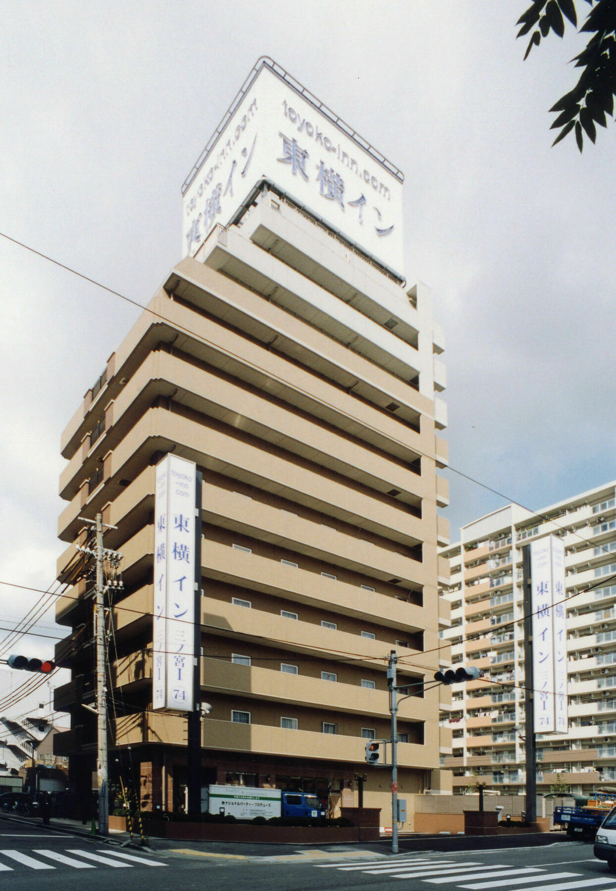 Toyoko Inn Kobe Sannomiya-Eki Higashi Exterior foto